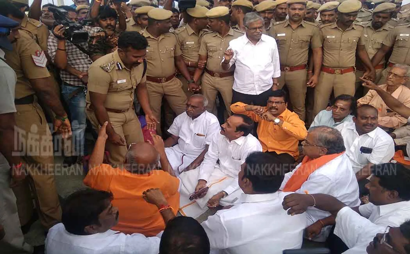 chennai marina beach bjp leaders arrested police 